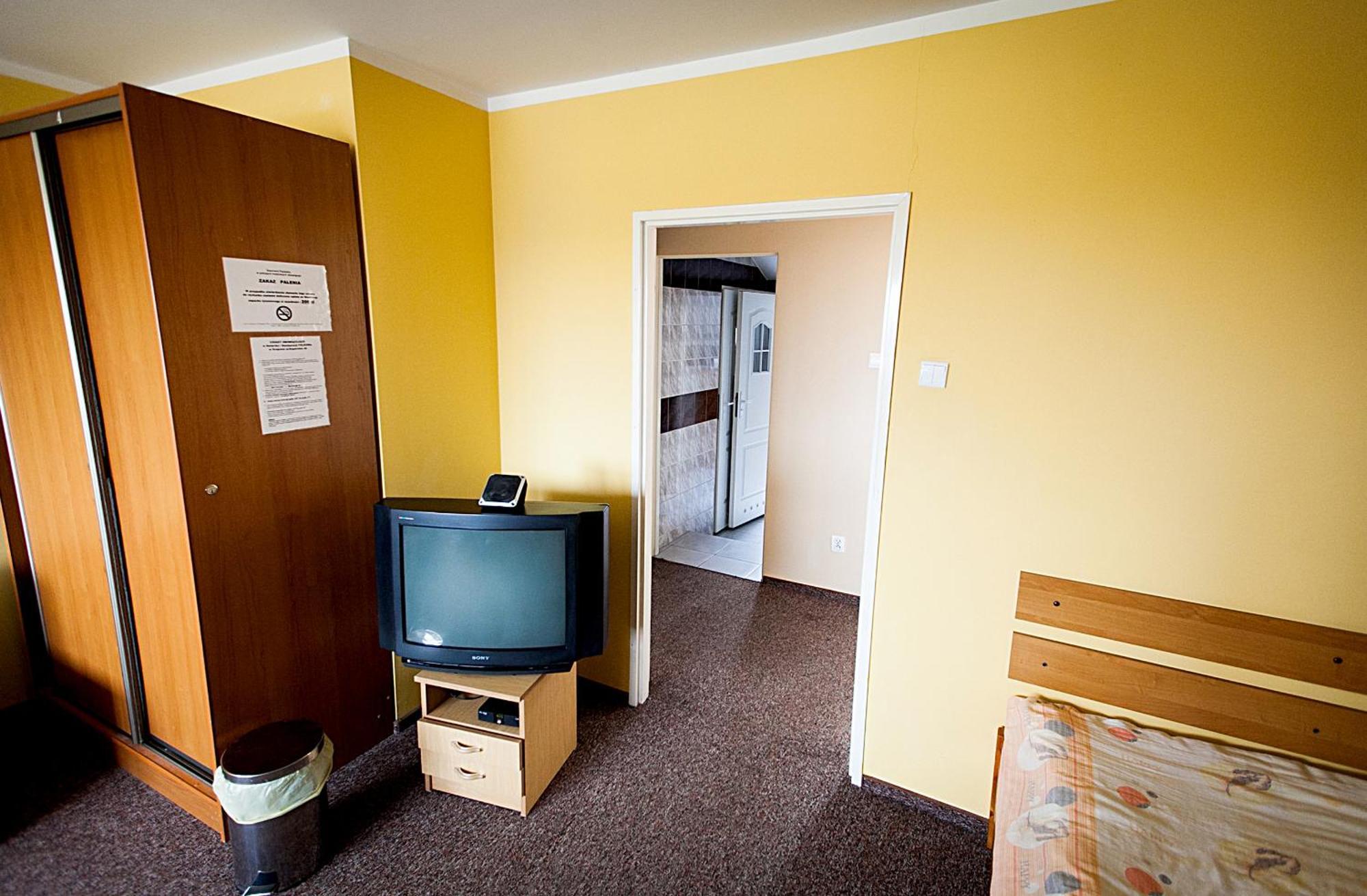 Noclegi Folkowa グライェボ 部屋 写真